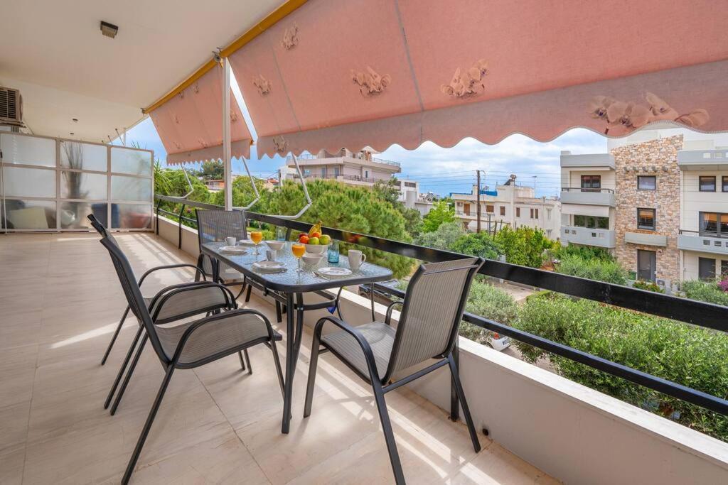 Peaceful 2 Bedroom In Glyfada Center Атина Екстериор снимка